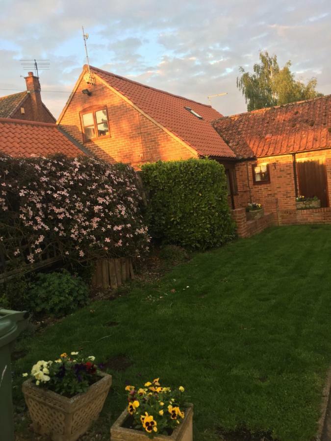 Willow Tree Cottages Newark-on-Trent  Bagian luar foto